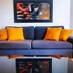 Marbella 2000. Spacious Apartment On The Promenade.
