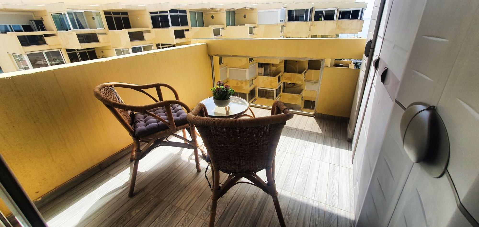 Apartment 2000. Spacious On The Promenade. *